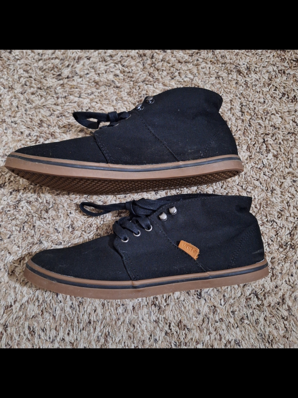 Vans Lo Pro Chukka Black Canvas Mid Top Sneakers Gum Sole Size 9.5